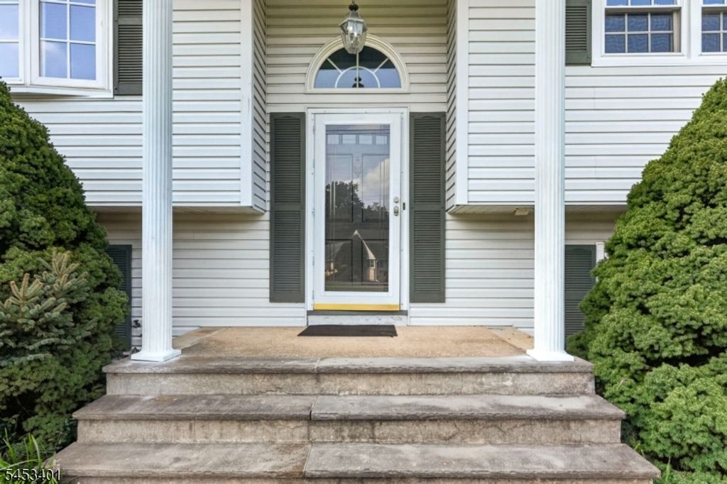 13 Friar Way, Wayne Twp., NJ 07470 — photo 5