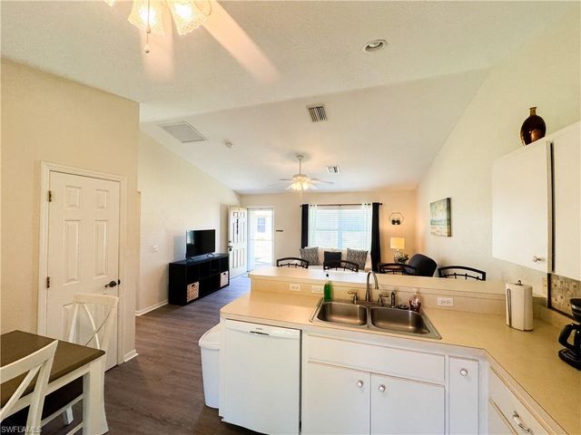 190 Rotonda BLVD W # 190B, Rotonda West, FL 33947