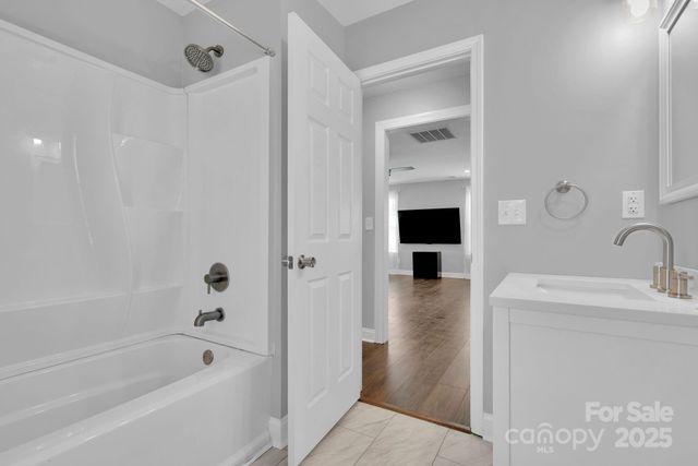 159 Madison Avenue NE, Concord, NC 28025