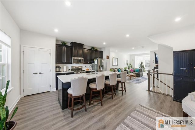 1205 English Lane 1205, Parlin, NJ 08859