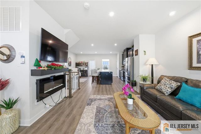 1205 English Lane 1205, Parlin, NJ 08859