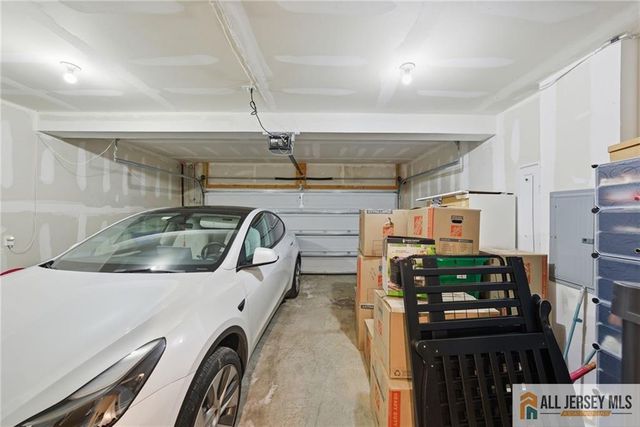 1205 English Lane 1205, Parlin, NJ 08859