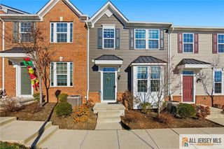 1205 English Lane 1205, Parlin, NJ 08859