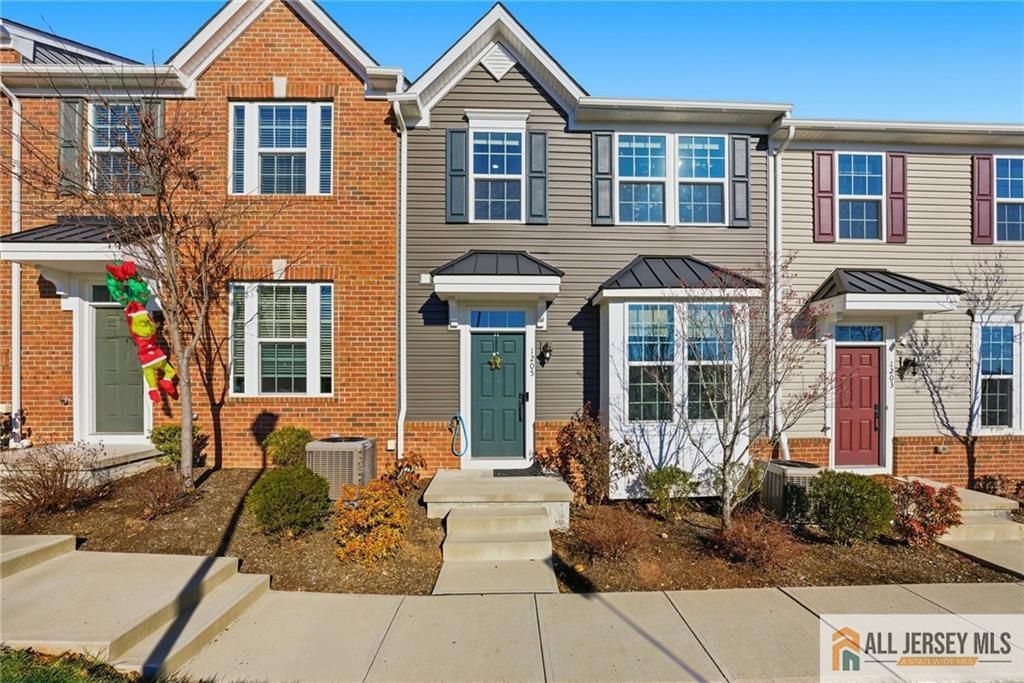 1205 English Lane 1205, Parlin, NJ 08859