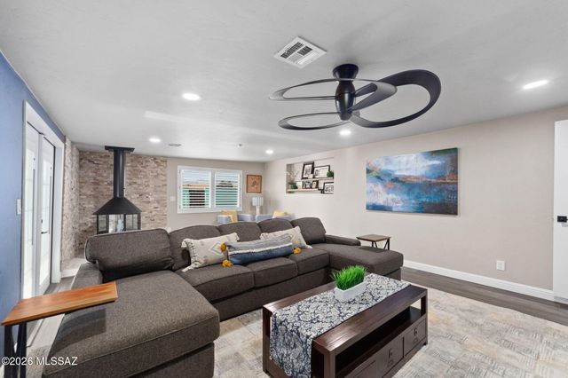 7471 E 32nd Street, Tucson, AZ 85710