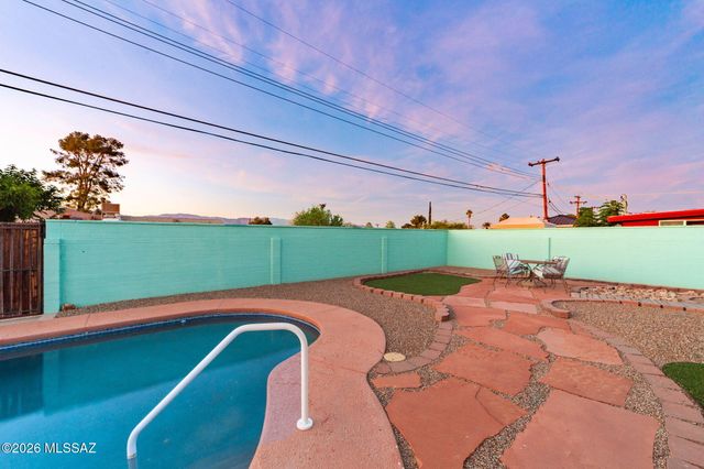7471 E 32nd Street, Tucson, AZ 85710