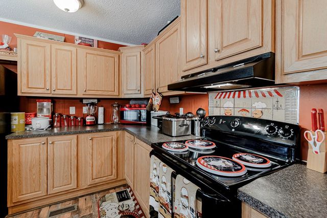 64 Northwood, Orangeburg, SC 29118