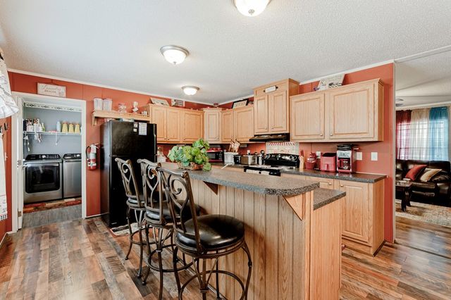 64 Northwood, Orangeburg, SC 29118