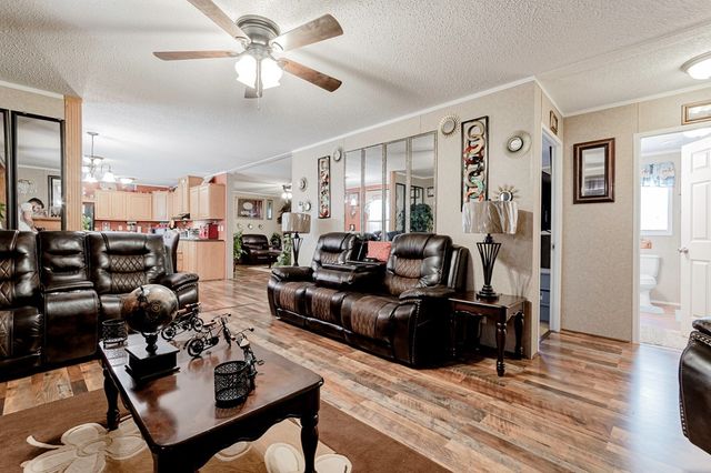 64 Northwood, Orangeburg, SC 29118