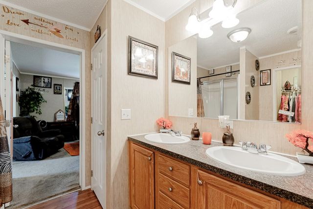 64 Northwood, Orangeburg, SC 29118