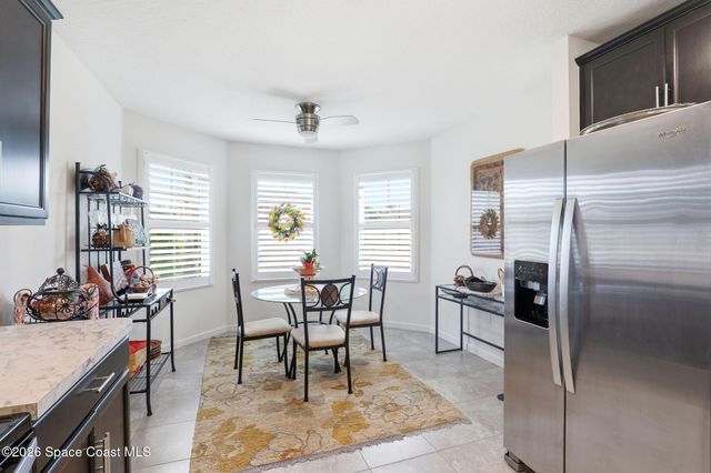 380 Guinevere Drive SW, Palm Bay, FL 32908