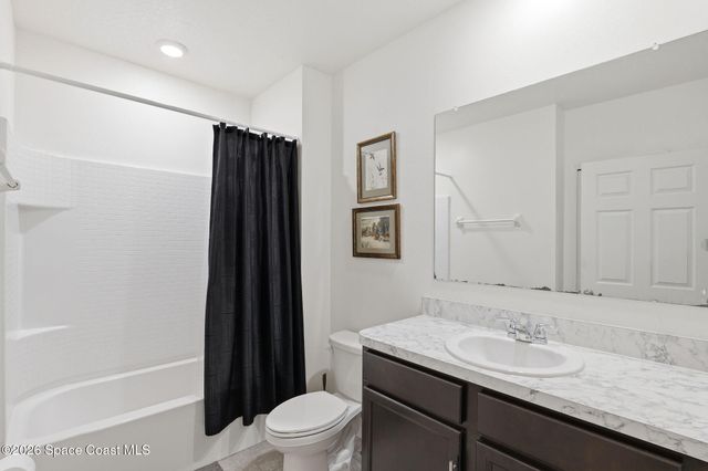 380 Guinevere Drive SW, Palm Bay, FL 32908