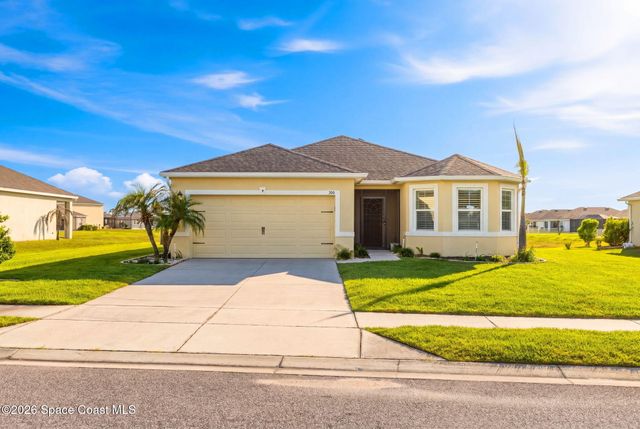 380 Guinevere Drive SW, Palm Bay, FL 32908