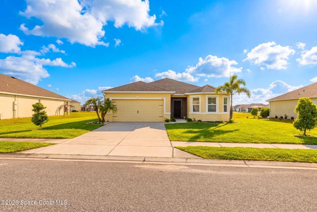 380 Guinevere Drive SW, Palm Bay, FL 32908
