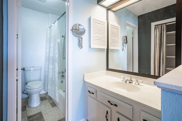 1720 Timber Ridge DR, Austin, TX 78741