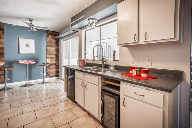 1720 Timber Ridge DR, Austin, TX 78741