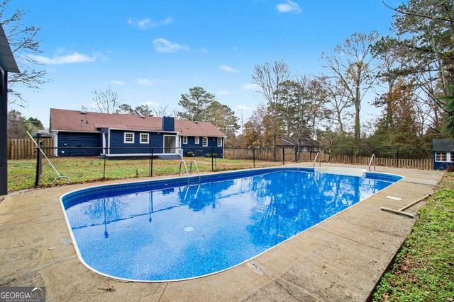 4904 Pebblebrook Drive, Douglasville, GA 30135