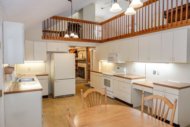 109 Russell Lane, Abington, MA 02351