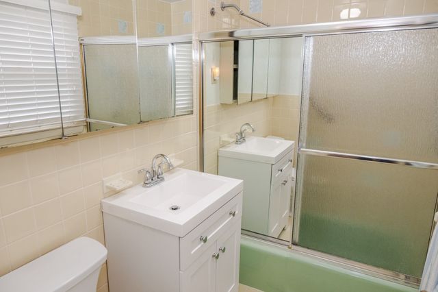 109 Russell Lane, Abington, MA 02351
