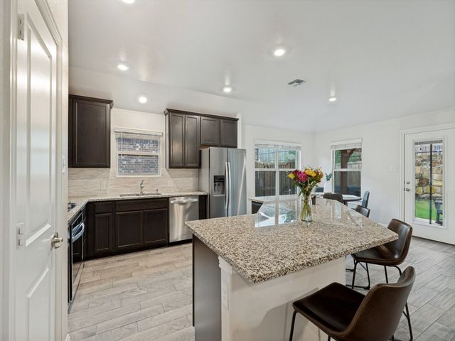 1206 Freestone Drive, Melissa, TX 75454