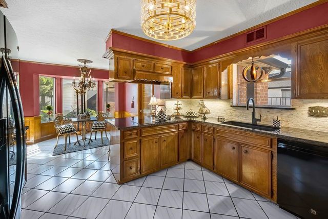 11511 Briar Rose Drive, Houston, TX 77077