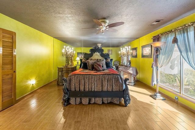 11511 Briar Rose Drive, Houston, TX 77077