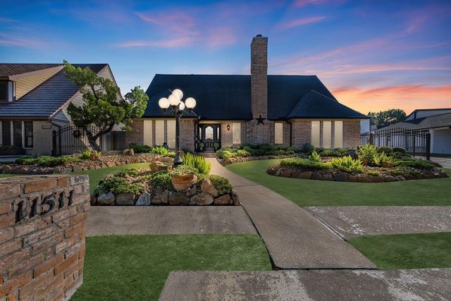 11511 Briar Rose Drive, Houston, TX 77077