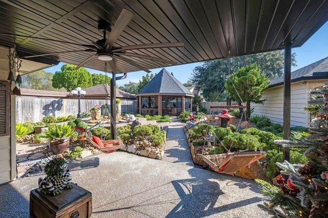 11511 Briar Rose Drive, Houston, TX 77077