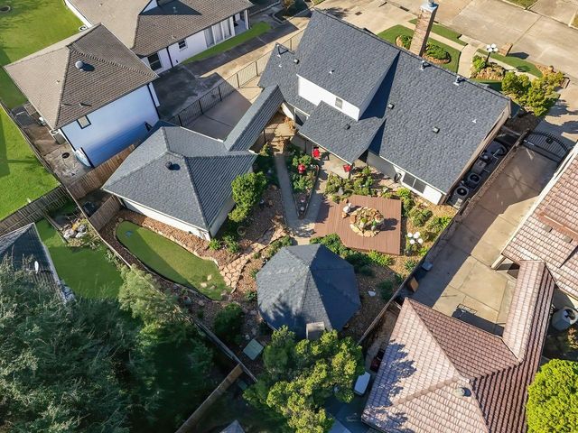 11511 Briar Rose Drive, Houston, TX 77077