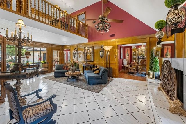 11511 Briar Rose Drive, Houston, TX 77077