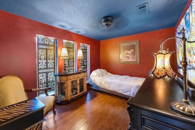 11511 Briar Rose Drive, Houston, TX 77077