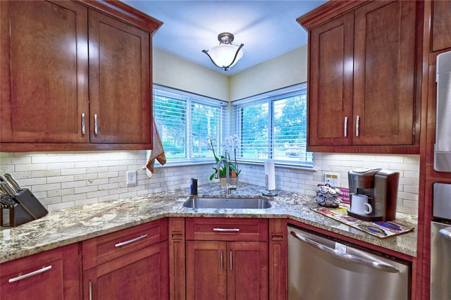 9102 Tepee Trail, Houston, TX 77064