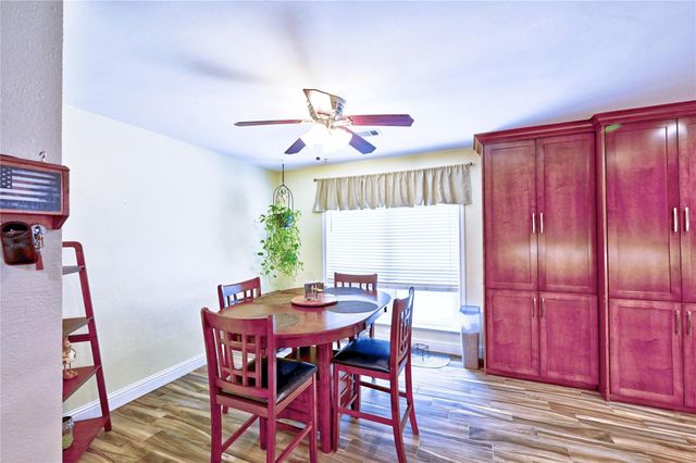 9102 Tepee Trail, Houston, TX 77064