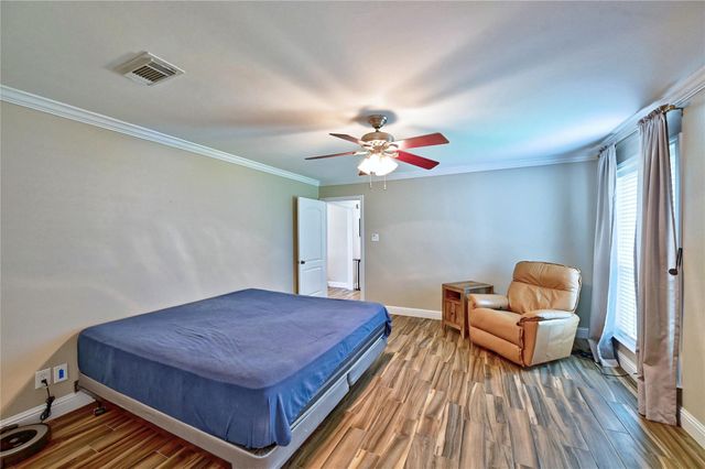9102 Tepee Trail, Houston, TX 77064