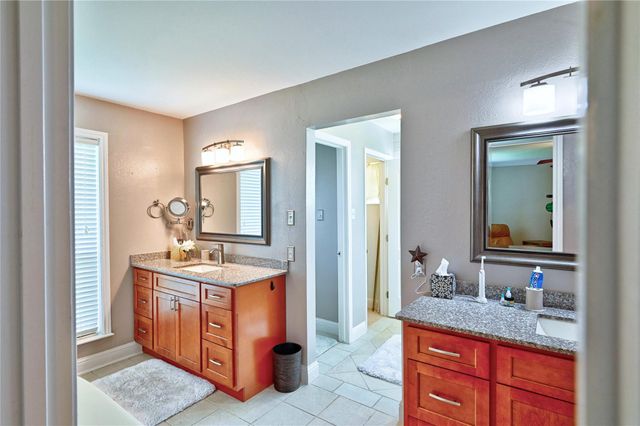 9102 Tepee Trail, Houston, TX 77064