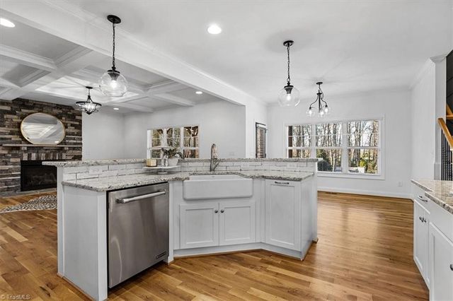 1635 Squire Davis Road, Kernersville, NC 27284