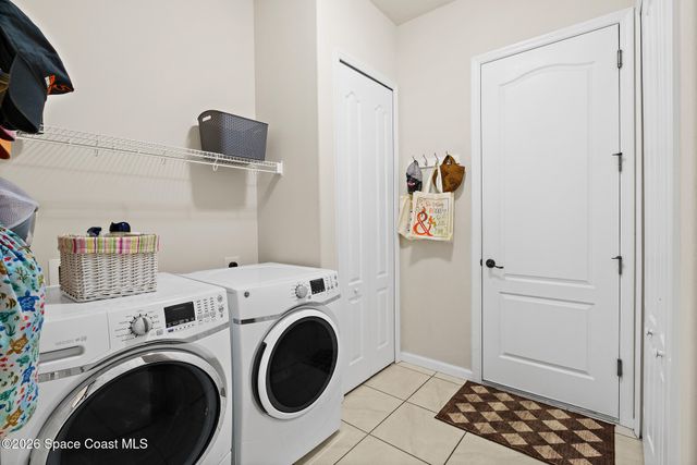 111 Via Catalano Court NE, Palm Bay, FL 32907