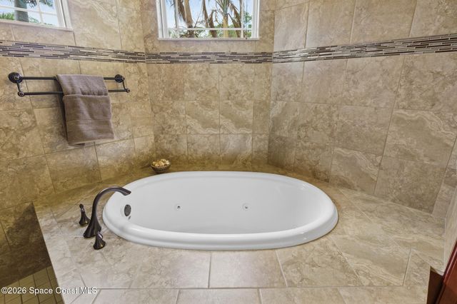 111 Via Catalano Court NE, Palm Bay, FL 32907