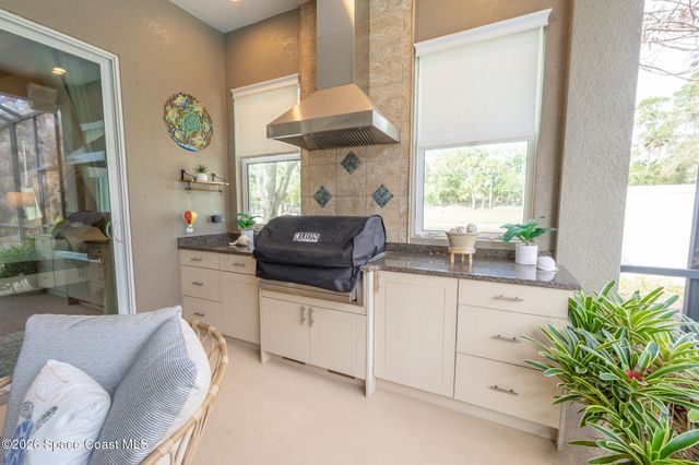 111 Via Catalano Court NE, Palm Bay, FL 32907