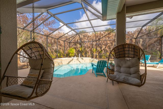 111 Via Catalano Court NE, Palm Bay, FL 32907