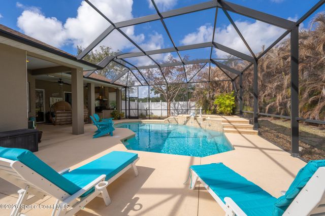 111 Via Catalano Court NE, Palm Bay, FL 32907