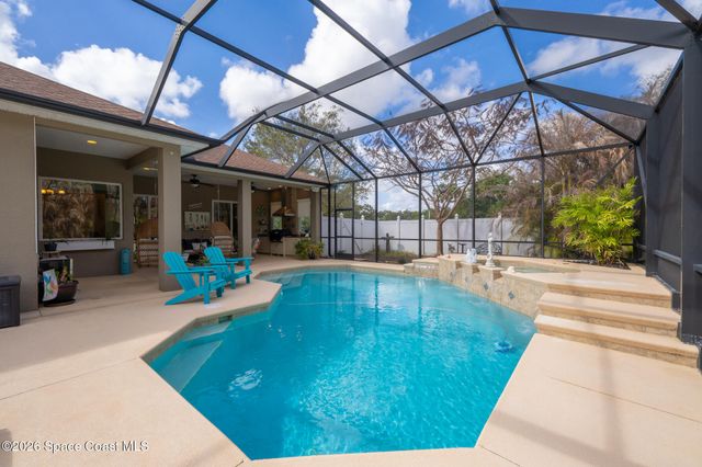 111 Via Catalano Court NE, Palm Bay, FL 32907