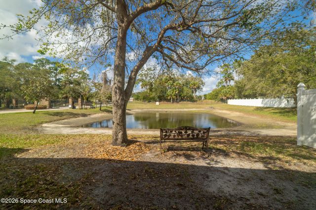 111 Via Catalano Court NE, Palm Bay, FL 32907