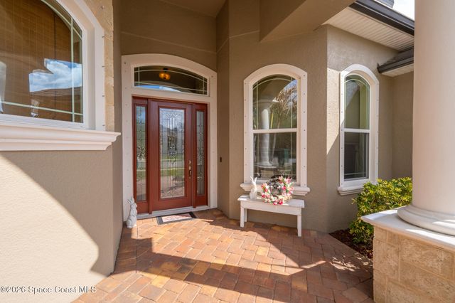 111 Via Catalano Court NE, Palm Bay, FL 32907