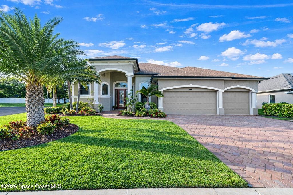 111 Via Catalano Court NE, Palm Bay, FL 32907