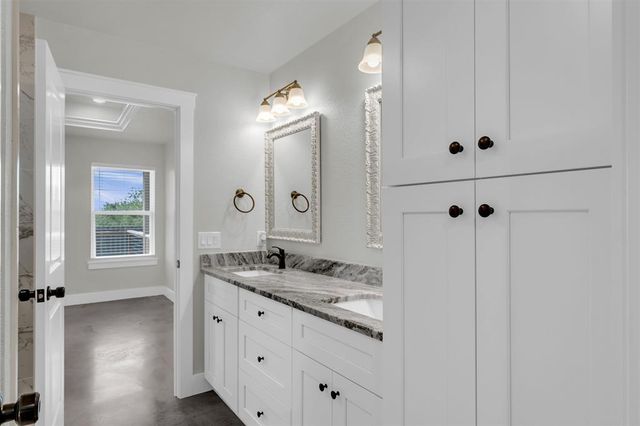 1706 Redwood DR, Marble Falls, TX 78654
