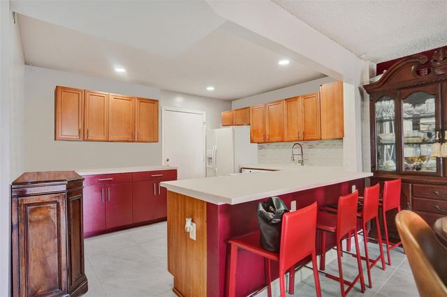 4851 NW 21st Street 405, Lauderhill, FL 33313