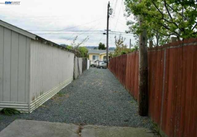 9625 Cherry St, Oakland, CA 94603