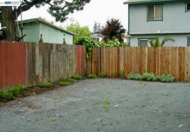9625 Cherry St, Oakland, CA 94603