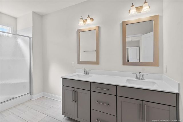 1664 Seattle Slew Lane, Hope Mills, NC 28348